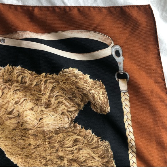 VNTG SYMPHONY Scarf “My Dogs Play with Puppies”-Italy 34x34” - Picture 7 of 12